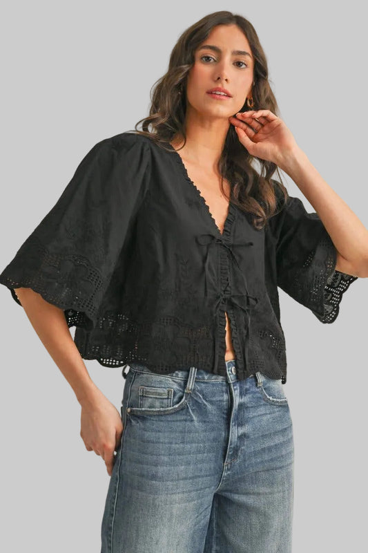 Amelia Floral Embroidered Blouse / Black